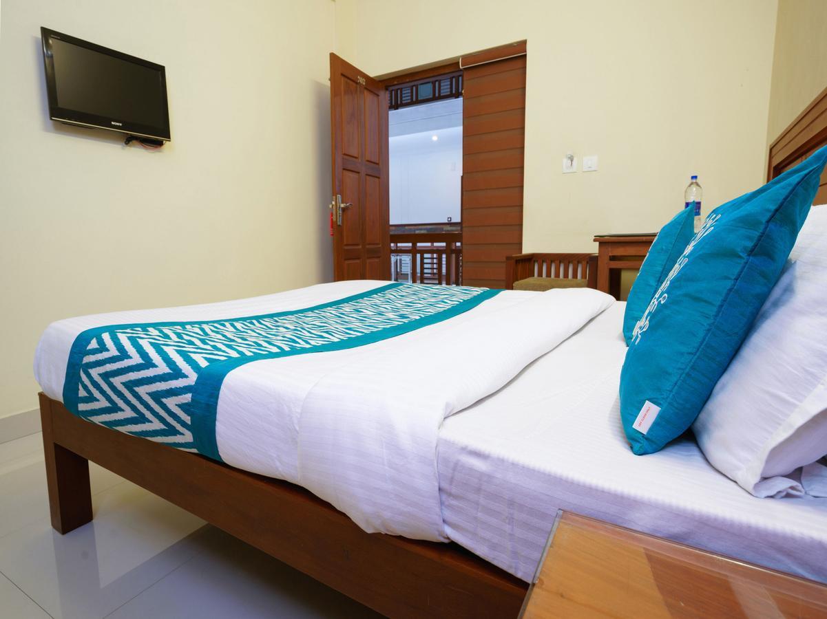 مانانثافادي Oyo 9404 Hotel White Fort المظهر الخارجي الصورة