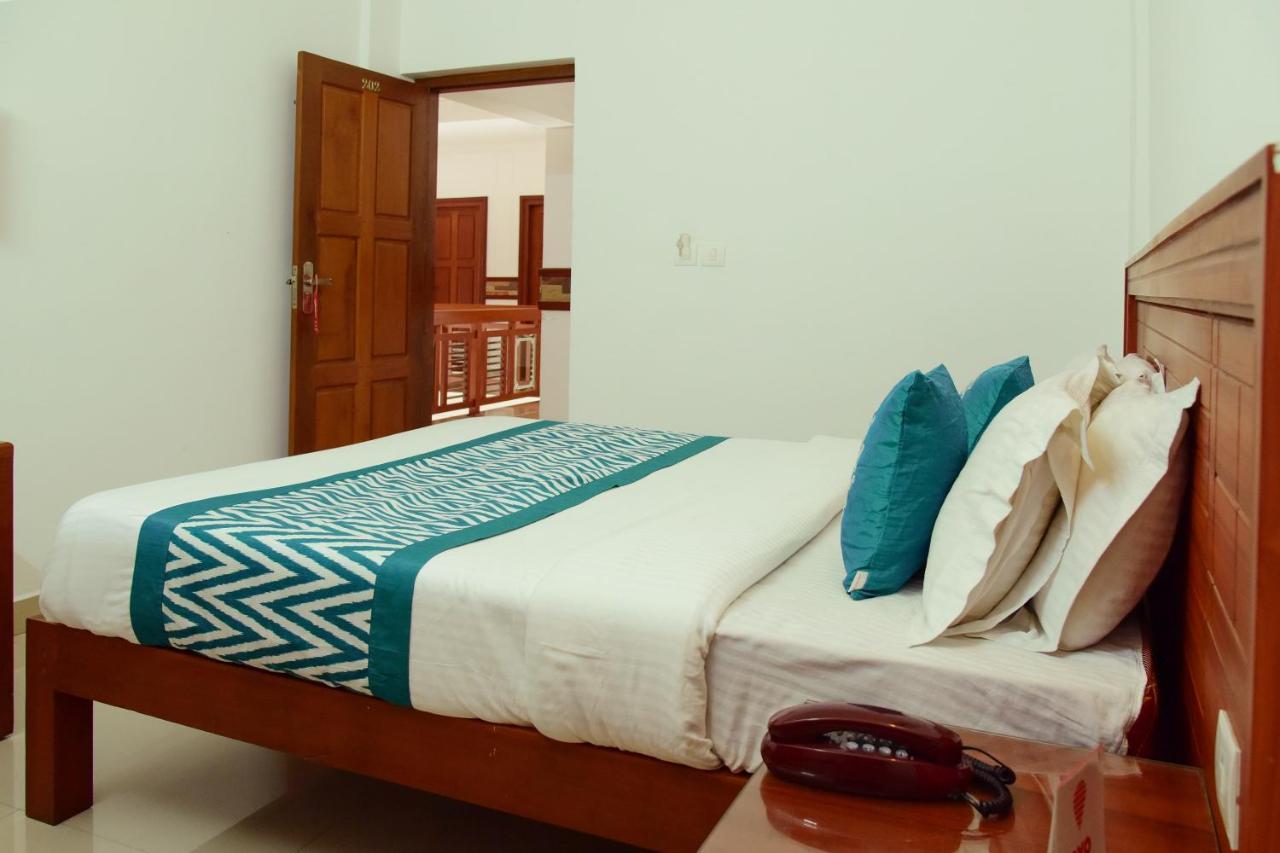 مانانثافادي Oyo 9404 Hotel White Fort المظهر الخارجي الصورة
